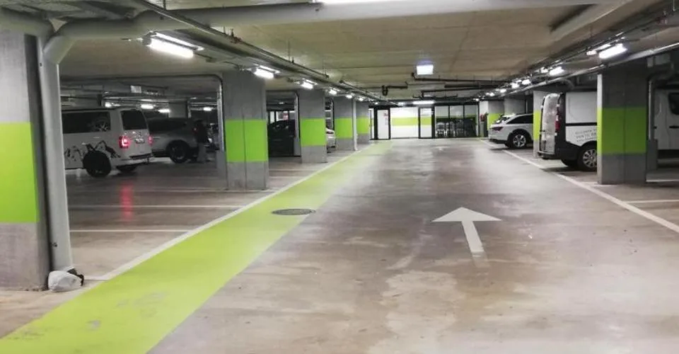 Arcade de 212 m2 à Satigny Centre