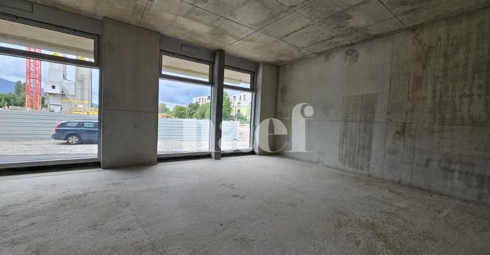Arcade neuve de 102 m²