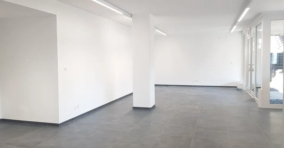 Local commercial Ã louer au cÅ“ur de DelÃ©mont