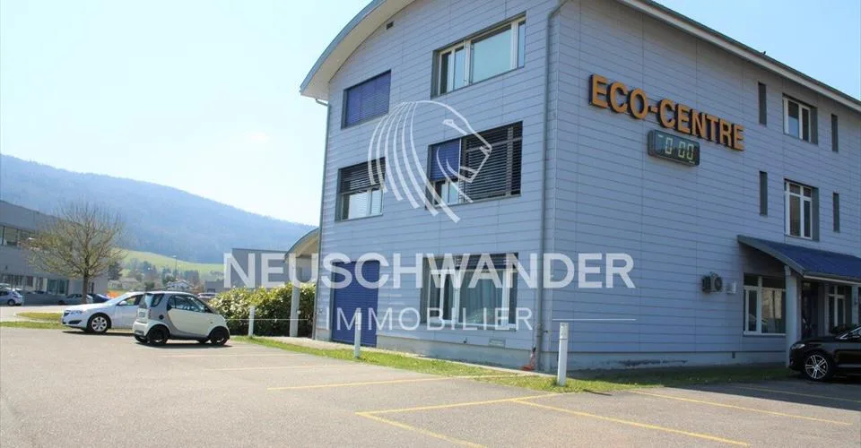 Local commercial de 120 m2 à louer à Glovelier