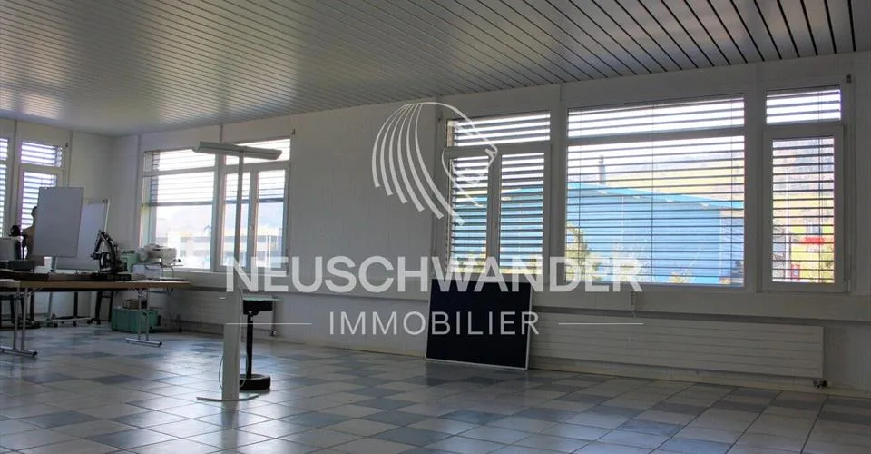 Local commercial de 120 m2 à louer à Glovelier
