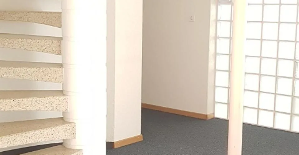 Grand bureau de 250 m2 idÃ©alement situÃ© Ã DelÃ©mont