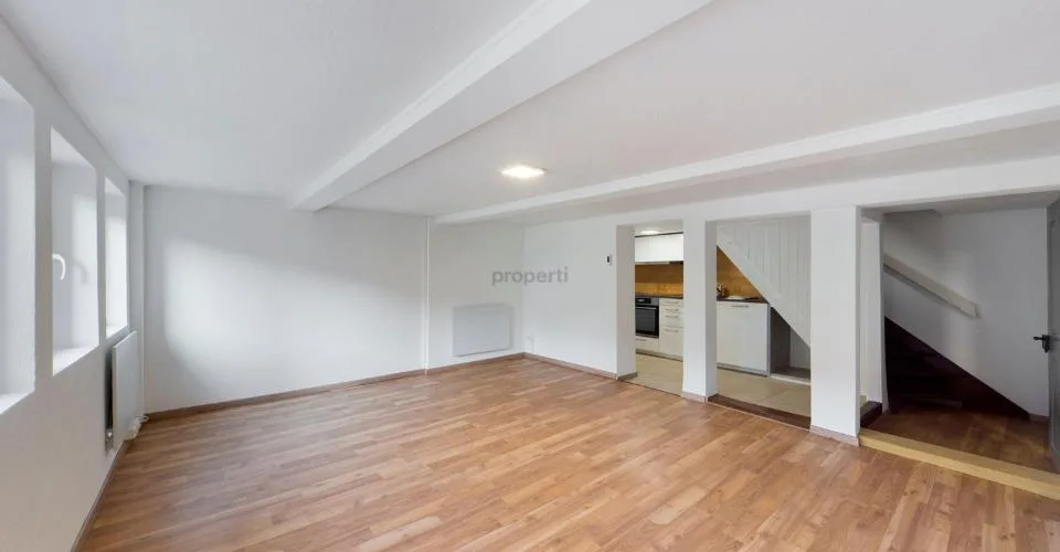 Propriété d'investissement unique comprenant quatre appartements à Wila