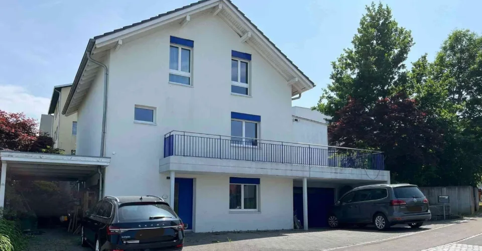 Traumhafter Garten, grosszügige Raumaufteilung und barrierefreier Wohnkomfort