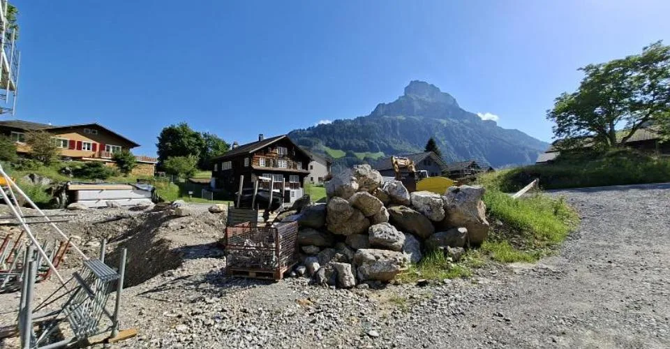 DEIN TRAUMHAUS IM GRÜNEN PARADIES