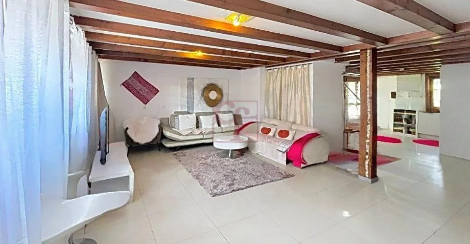 Sorens – Maison rénovée avec 2 appartements et 1 local commercial
