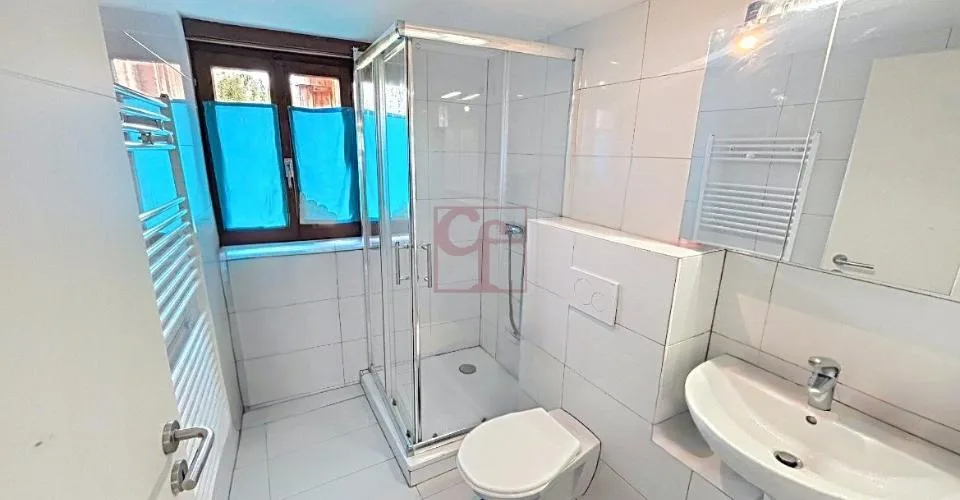 Sorens – Maison rénovée avec 2 appartements et 1 local commercial
