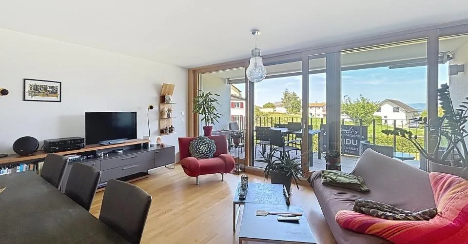 Magnifique appartement traversant avec terrasse