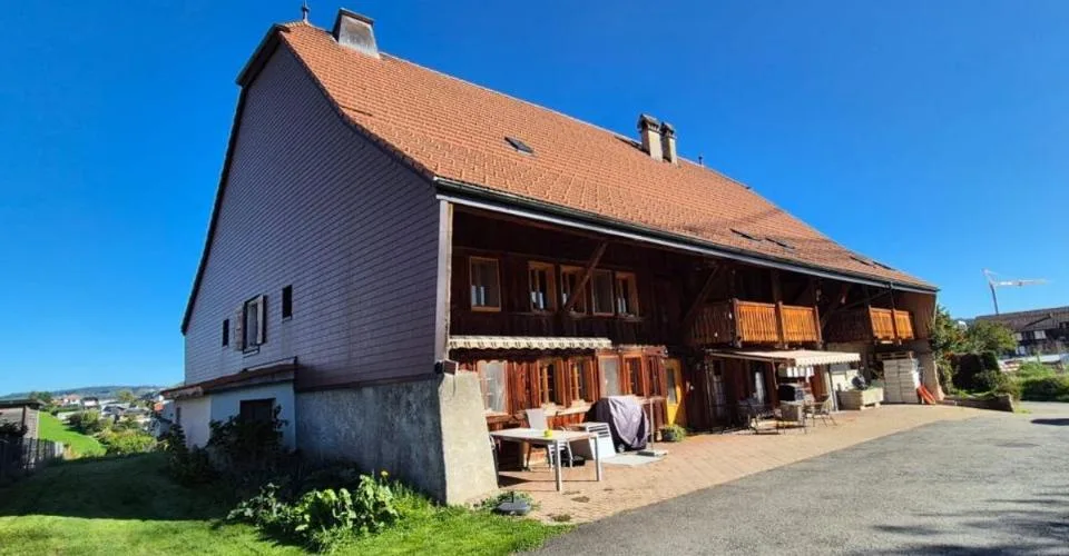 EN EXCLUSIVITE - Immeuble de rendement et 2 terrains constructibles à Vaulruz