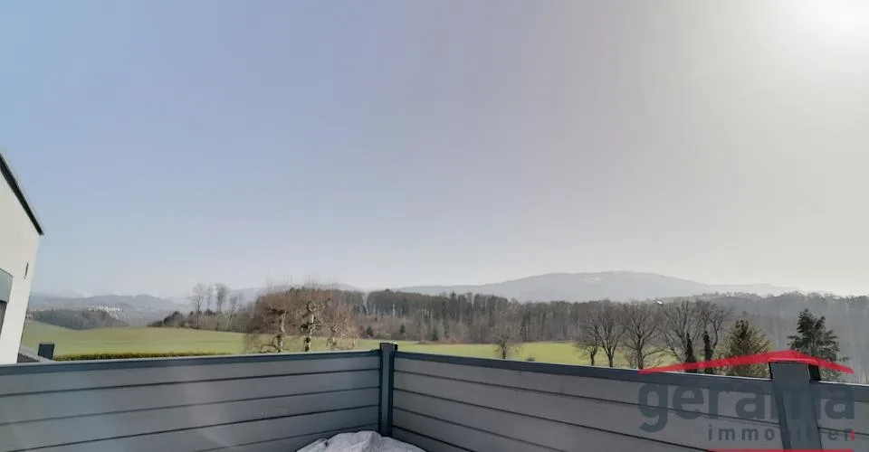 Villa familiale de de 3 appartements avec piscine commune