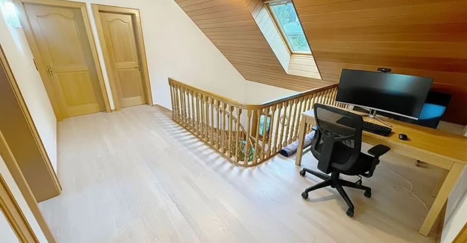 Maison d'exception - Autonome, rentable et rénovée avec raffinement à 20 min d'Epalinges