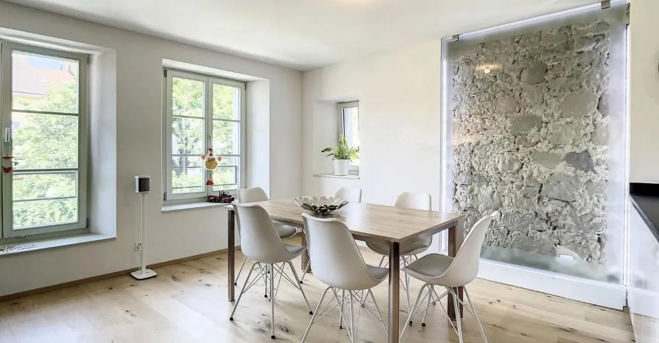 Magnifique duplex de 3.5 pces en plein coeur d'Estavayer-le-Lac