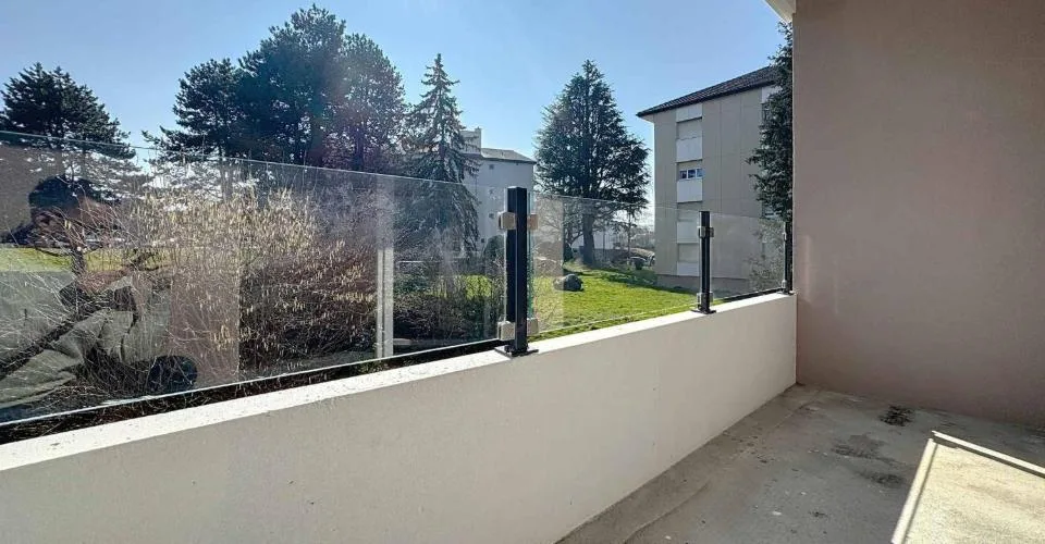 Appartement 4.5 pièces rénovéavec vue dégagée