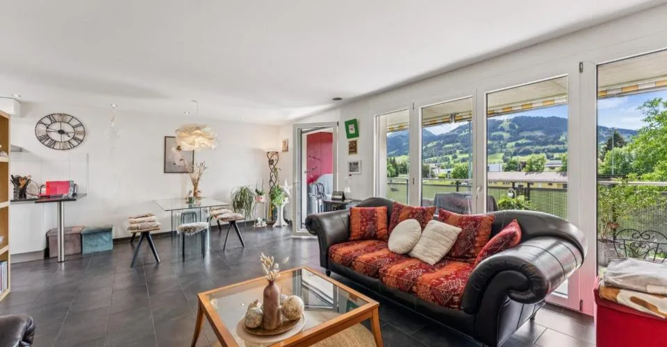 Bel appartement de 3.5 pièces avec balcon de 18 m² à La Tour-de-Trême