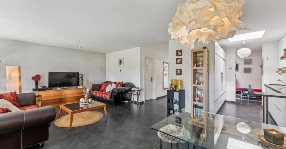 Bel appartement de 3.5 pièces avec balcon de 18 m² à La Tour-de-Trême