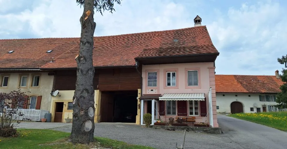 Ferme d'habitation à Praratoud (Surpierre FR)