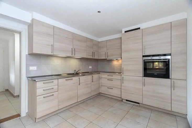 Maison de rendement avec 3 appartements et grand potentiel de dévelopement