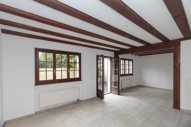 Maison de rendement avec 3 appartements et grand potentiel de dévelopement