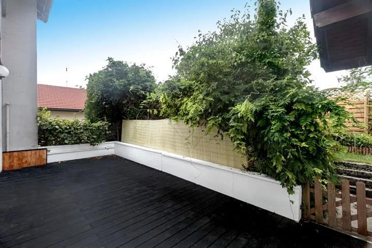 Maison de rendement avec 3 appartements et grand potentiel de dévelopement