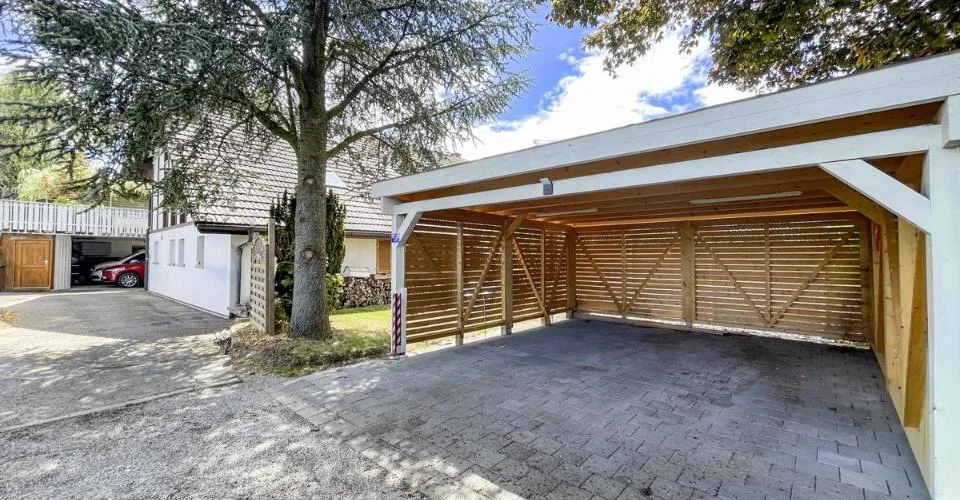 Maison de rendement avec 3 appartements et grand potentiel de dévelopement
