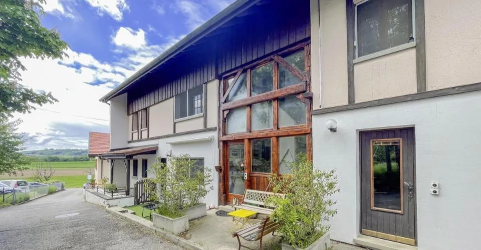 Maison de rendement avec 3 appartements et grand potentiel de dévelopement