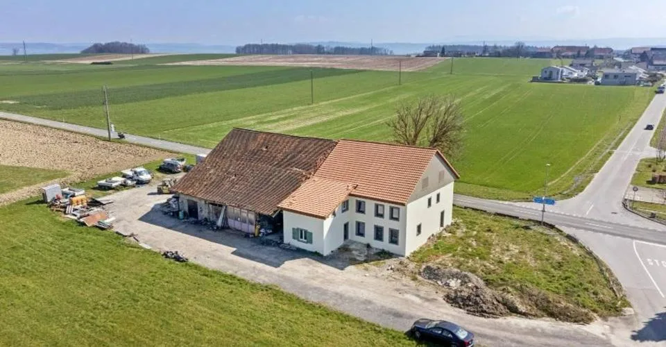 Opportunité: 2 villas jumelées + grange, aux portes d'Estavayer – Foto 2 von 13