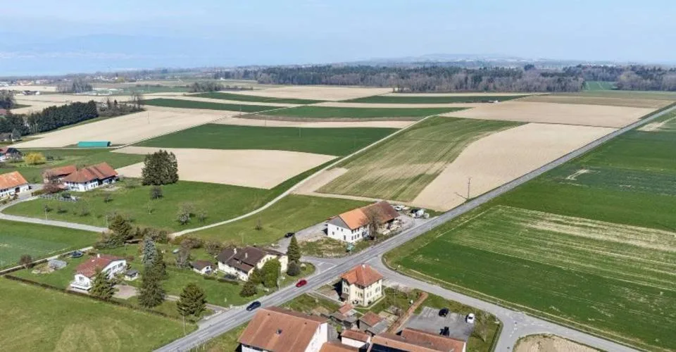 Opportunité: 2 villas jumelées + grange, aux portes d'Estavayer – Foto 13 von 13