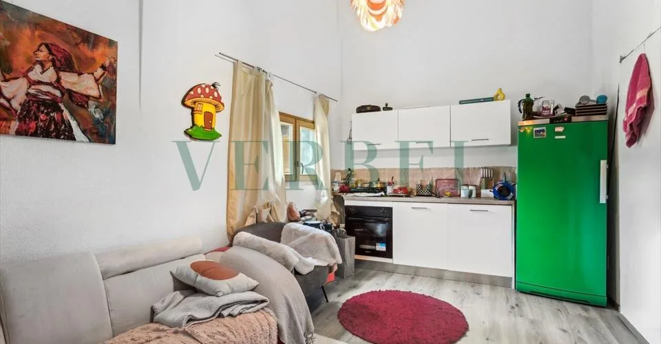 Grande maison avec potentiel d'aménagement