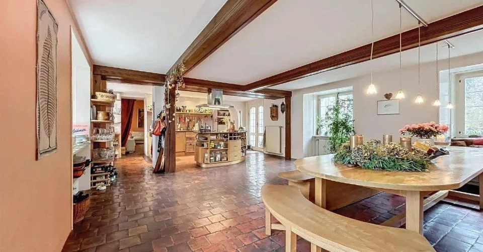 Un domaine d'exception chargé d'histoire – Une opportunité rare sur le marché !