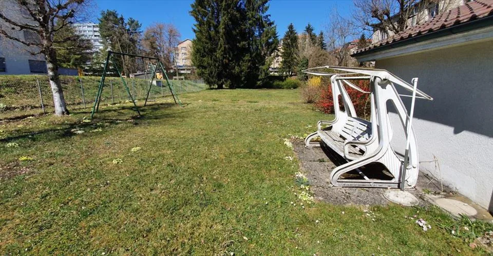 RARE : maison individuelle au quartier du Jura avec terrain à bâtir