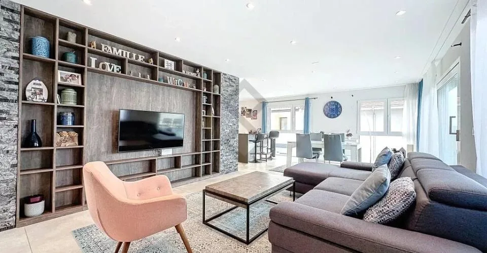Maison 4.5 pces avec studio indépendant