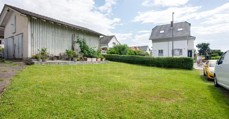 Maison de 7,5 pièces avec une réserve de terrain de 1202m²
