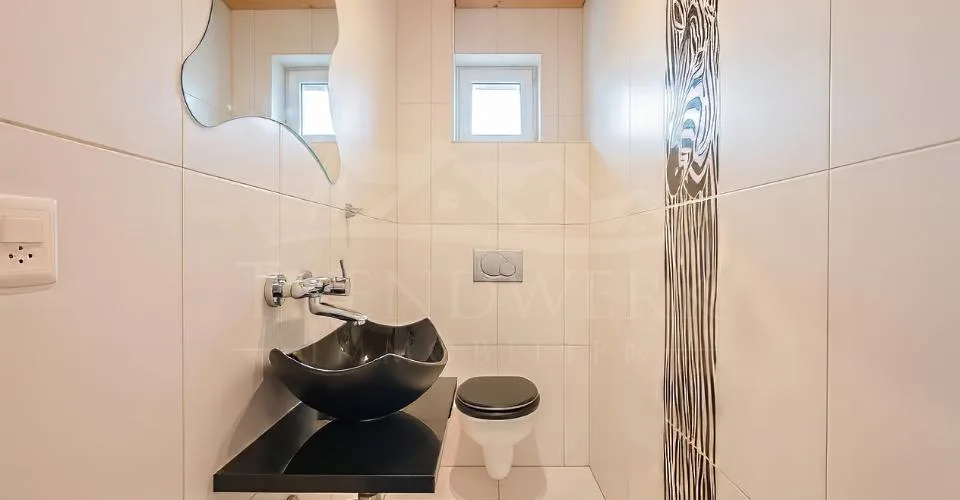 Maison de 7,5 pièces avec une réserve de terrain de 1202m²