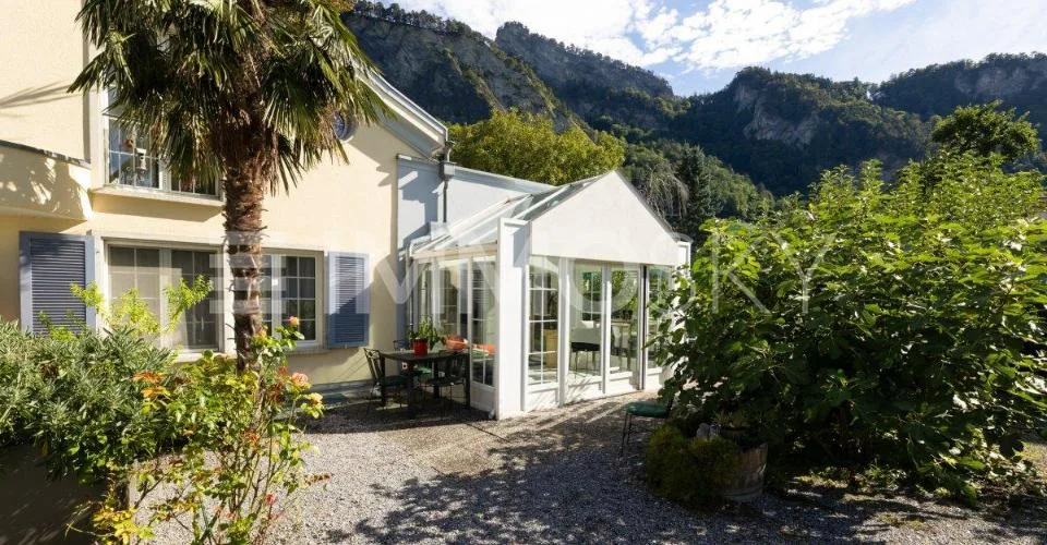 Ruhe, Sonne, Berge: Ihr modernisiertes Zuhause in der Herrschaft