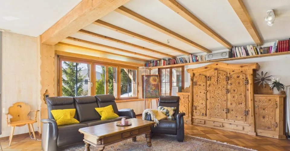 RESERVÉ - Charmant appartement ancien de 3.5 pièces avec vue imprenable sur les montagnes autour de Davos – photo 2 of 13