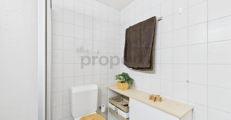 Tradition trifft Komfort: 2.5 Zimmer Zweitwohnung in Nufenen  naturverbunden und doch modern