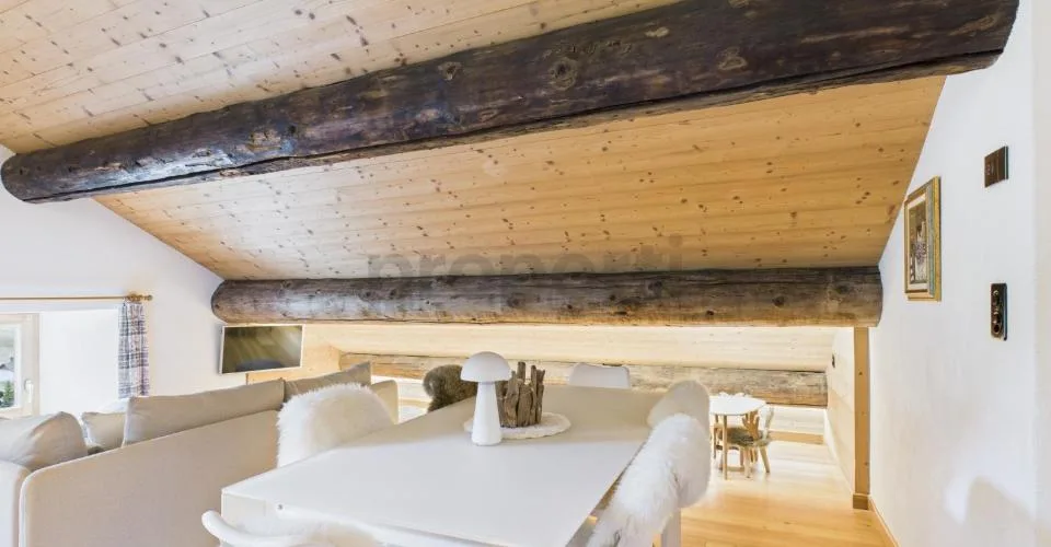 Tradition trifft Komfort: 2.5 Zimmer Zweitwohnung in Nufenen  naturverbunden und doch modern