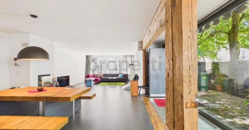 Einzigartiges 2.5 Zimmer-Loft-Juwel mit historischer Seele in Aarau