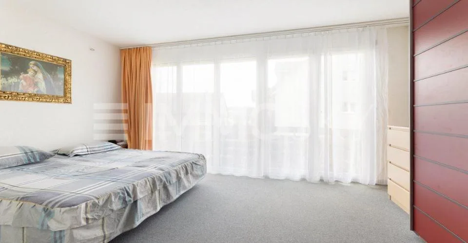 **RESERVIERT** Mittendrin und doch für sich