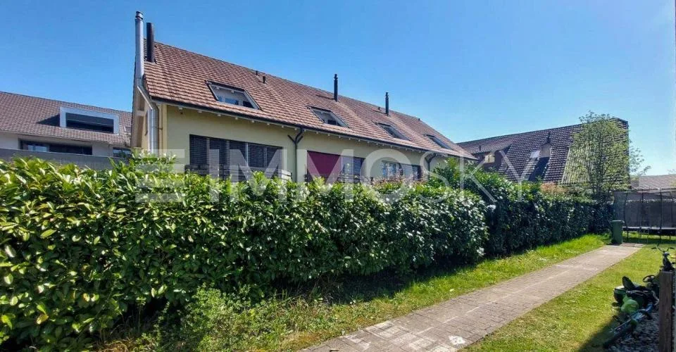 **RESERVIERT** Mittendrin und doch für sich