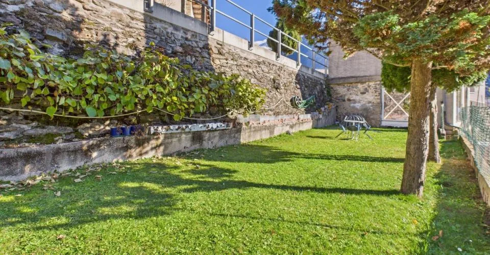 Incantevole casa unifamiliare a Marolta con ampio giardino