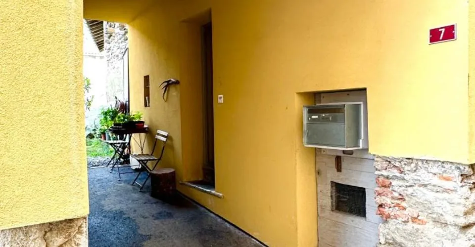 Pittoresca casa unifamiliare da 3.5 locali ad Arosio