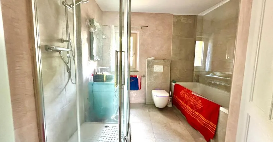 Pittoresca casa unifamiliare da 3.5 locali ad Arosio