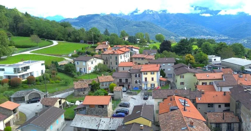 Pittoresca casa unifamiliare da 3.5 locali ad Arosio