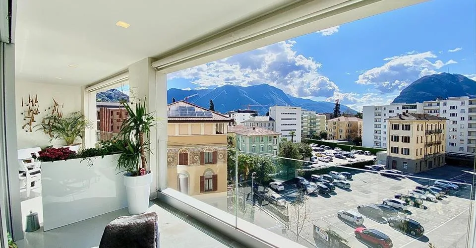 VIVRE ENTRE PASSÉ ET PRÉSENT AU CENTRE DE LUGANO – Foto 4 von 16