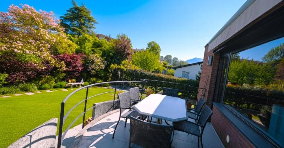 CASA FIRMATA ATTILIO PANZERI CON GIARDINO A GENTILINO – photo 5 of 13