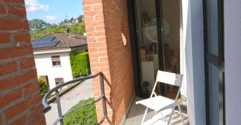CASA FIRMATA ATTILIO PANZERI CON GIARDINO A GENTILINO – photo 3 of 13