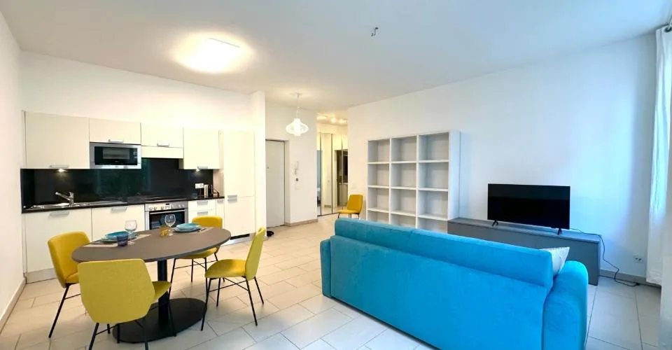 Elegante Appartamento di 2.5 Locali nel Cuore di Lugano – Foto 2 von 9
