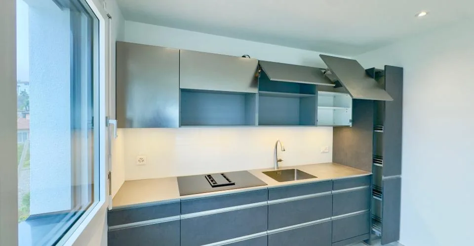 A SOLI 2 KM DAL CENTRO DI LUGANO - MODERNO APPARTAMENTO CON VISTA PANORAMICA