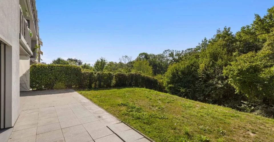 Nyon Superbe duplex de 167 m² PPE avec jardin privatif – photo 4 sur 13